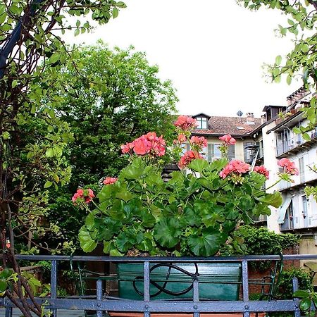 Exquisitely Renovated And Centrally Located Apartment With Free Parking Turin Exterior foto
