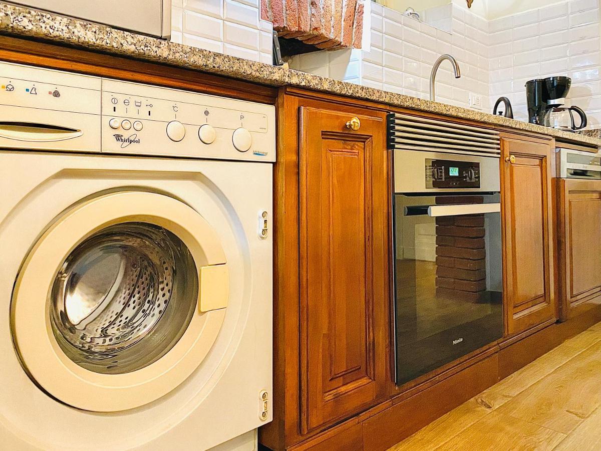 Exquisitely Renovated And Centrally Located Apartment With Free Parking Turin Exterior foto
